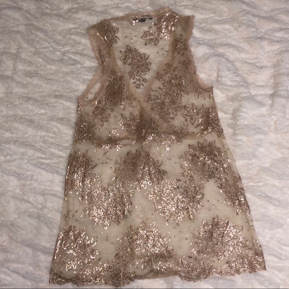 Express large blouse sequence - Picture 4 of 4
